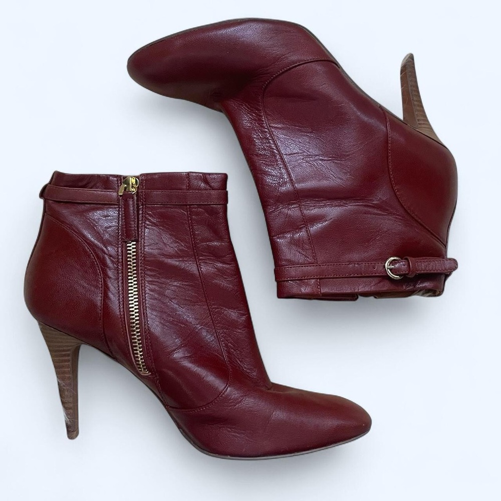 Nine West Mainstay Burgundy‎ Leather
Ankle Heeled Bootie 9.5